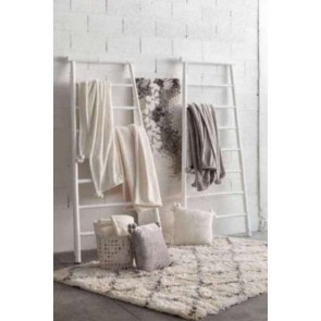 THROW VIVARAISE TENDER POMPONS OCRE 130×170 100% POLYESTER 2