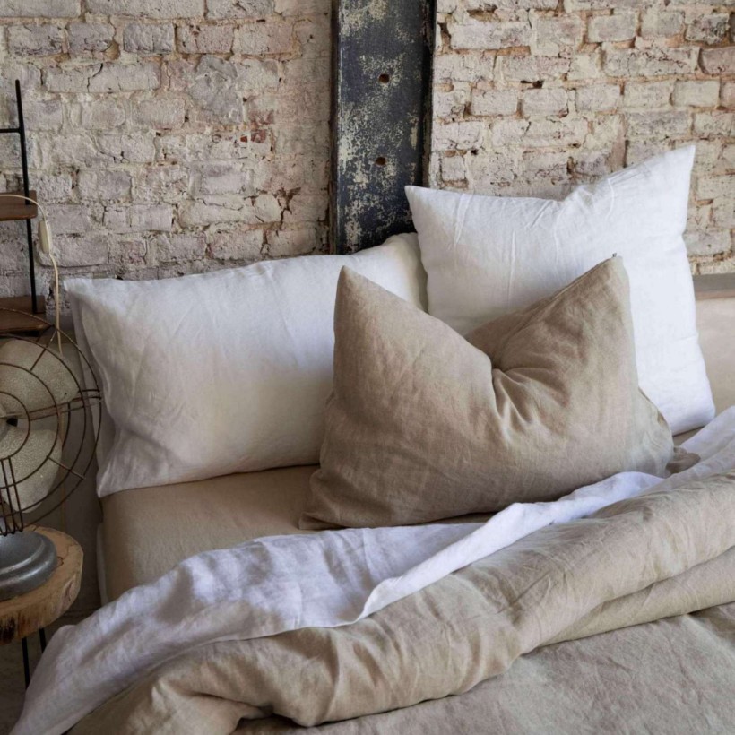 PILLOW CASE VIVARAISE ZEFF LIT BRONZE... PILLOW CASE VIVARAISE ZEFF LIT BRONZE...