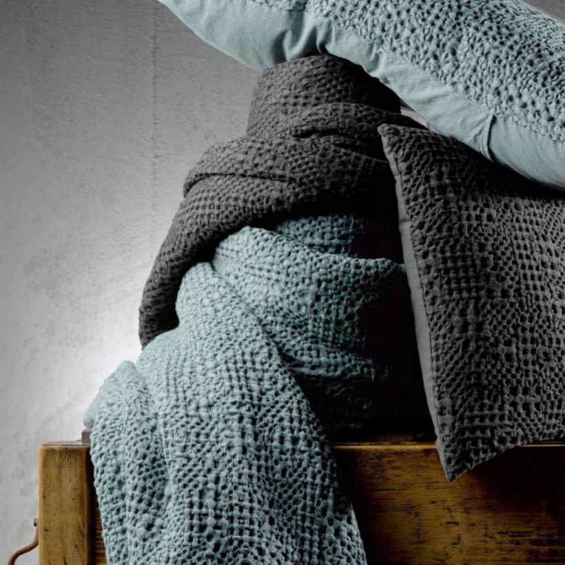 BED COVER VIVARAISE TANA VERT DE GRIS... BED COVER VIVARAISE TANA VERT DE GRIS...