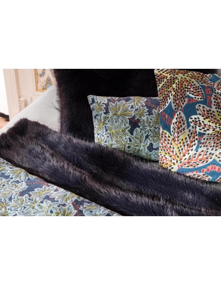 THROW VIVARAISE NOLAN CAVIAR 180x220 100% RECYCLED POLYESTER