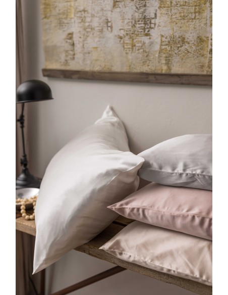 ΜΕΤΑΞΩΤΗ ΜΑΞΙΛΑΡΟΘΗΚΗ ASHLEY LATTE 65x65  100% ΜΕΤΑΞΙ ΜΟΥΡΙΑΣ