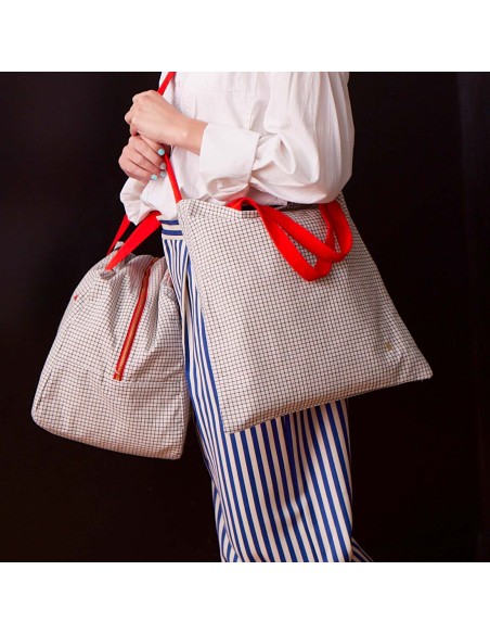 ΤΣΑΝΤΑ LA CERISE STYLO ΚΟΚΚΙΝΟ 38x38 ΑΠΟ ΟΡΓΑΝΙΚΟ ΒΑΜΒΑΚΙ