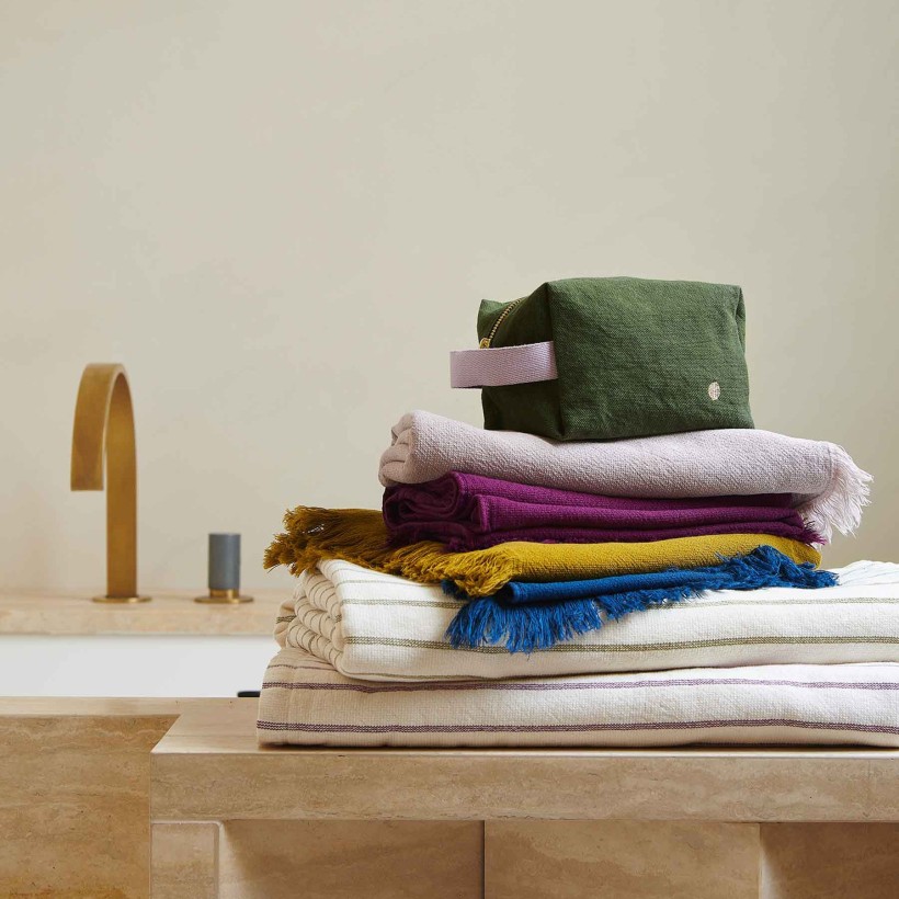 TOILETRY BAG LA CERISE CUBE IONA KALE...