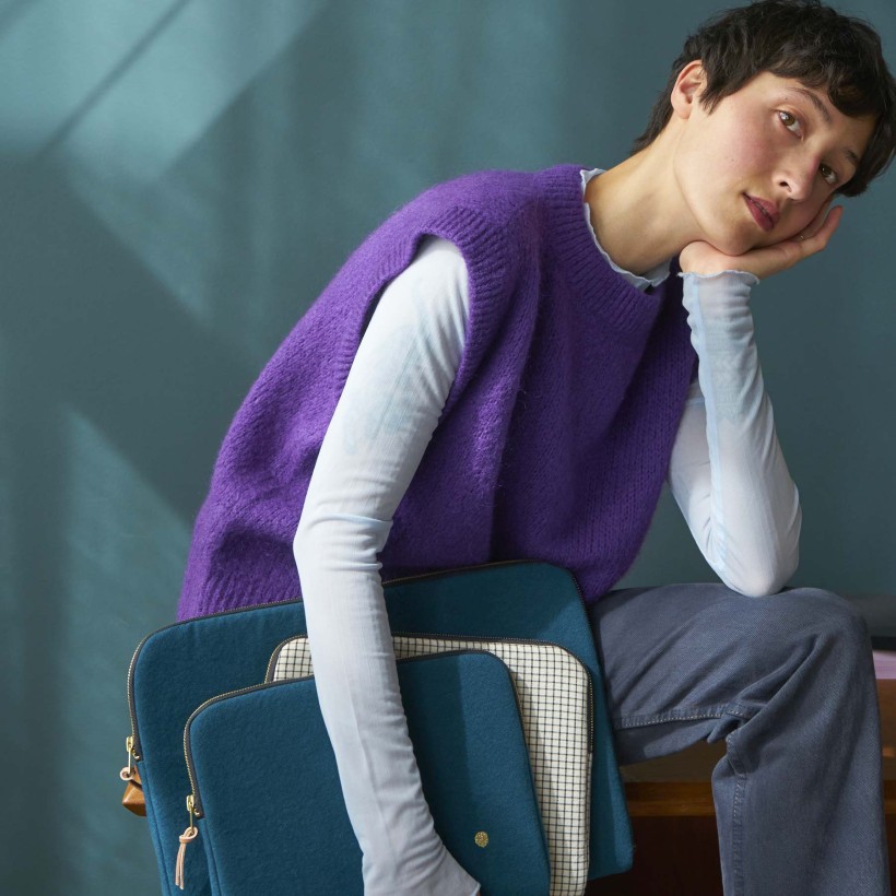 ΘΗΚΗ TABLET IONA ΜΠΛΕ ΣΚΟΥΡΟ 26x19...